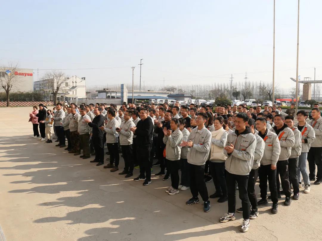 激情運動(dòng)，快樂(lè )工作——東岳機械股份舉辦第四屆趣味運動(dòng)會(huì )